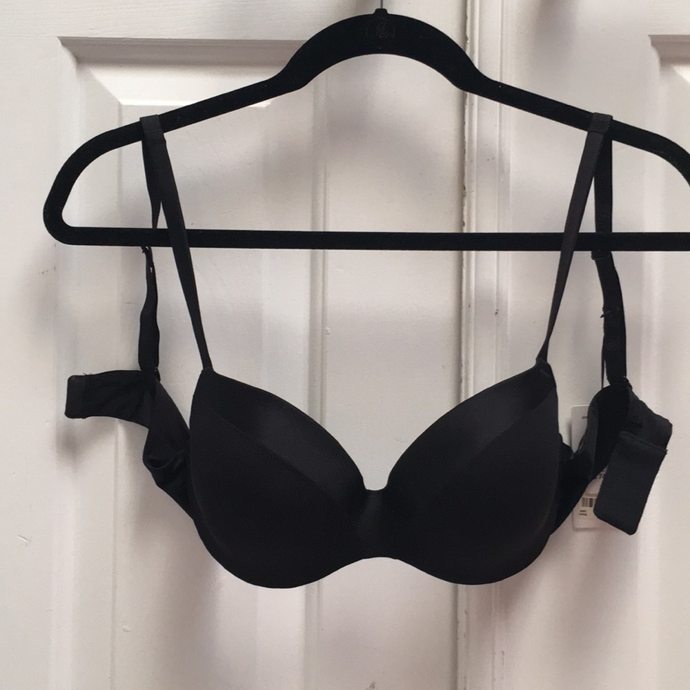 Chantelle Black Bra 32D